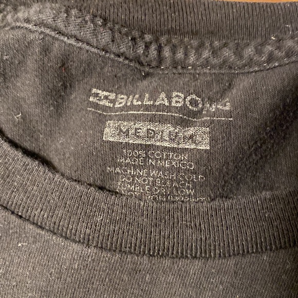 Billabong Tee Shirt - Picture 2 of 4